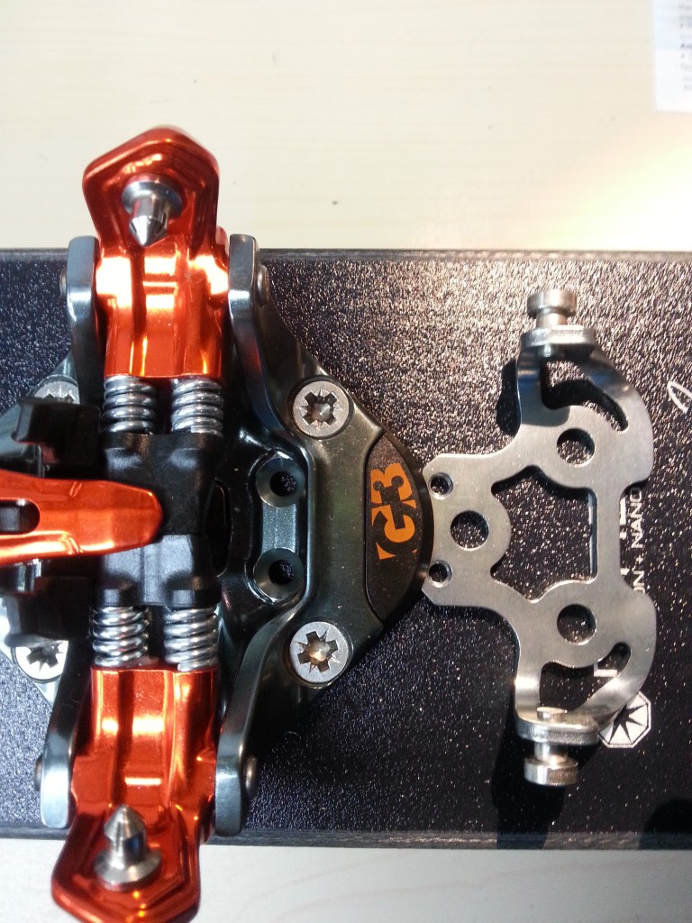 G3 IONクランポンの取り付け＆着脱方法 | テレマークスキー・バック