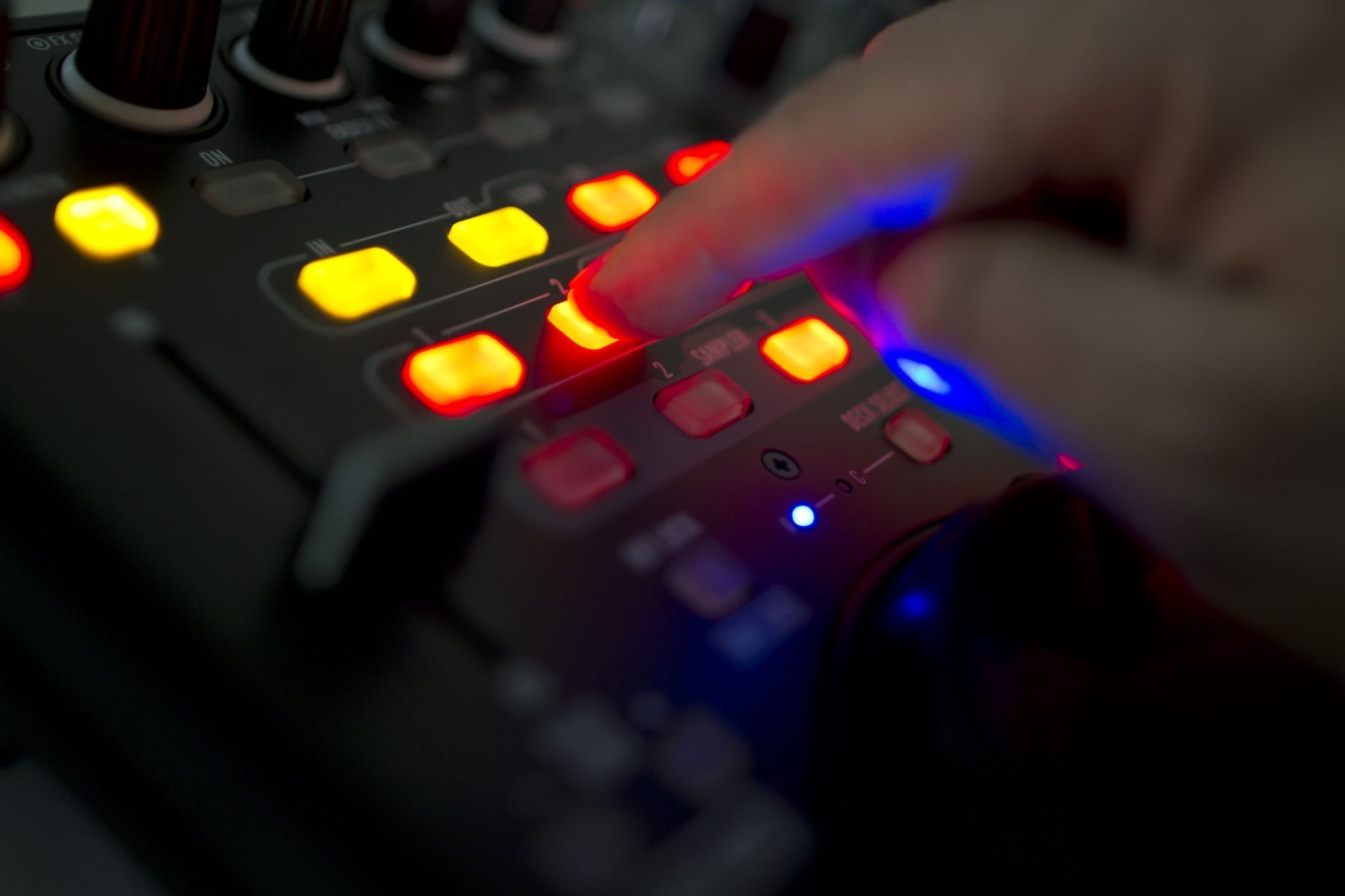 REVIEW: Stanton DJC.4 DJ Controller – DJWORX
