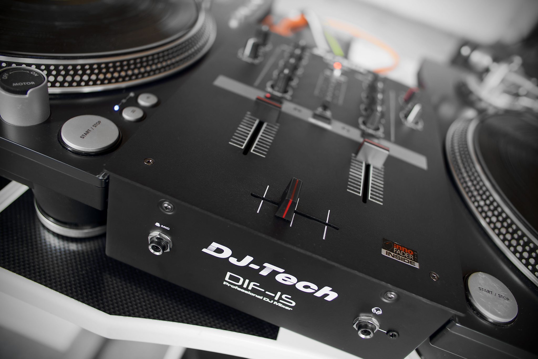 REVIEW: DJ Tech DIF-1S Scratch Mixer – DJWORX