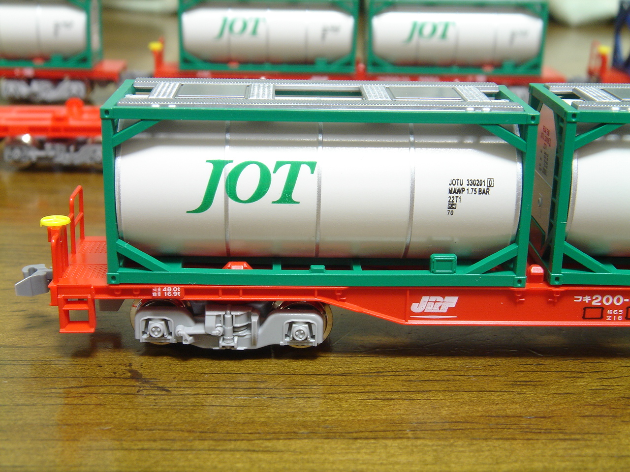 コキ200 ISOタンクコンテナ搭載: 鉄道模型FAN