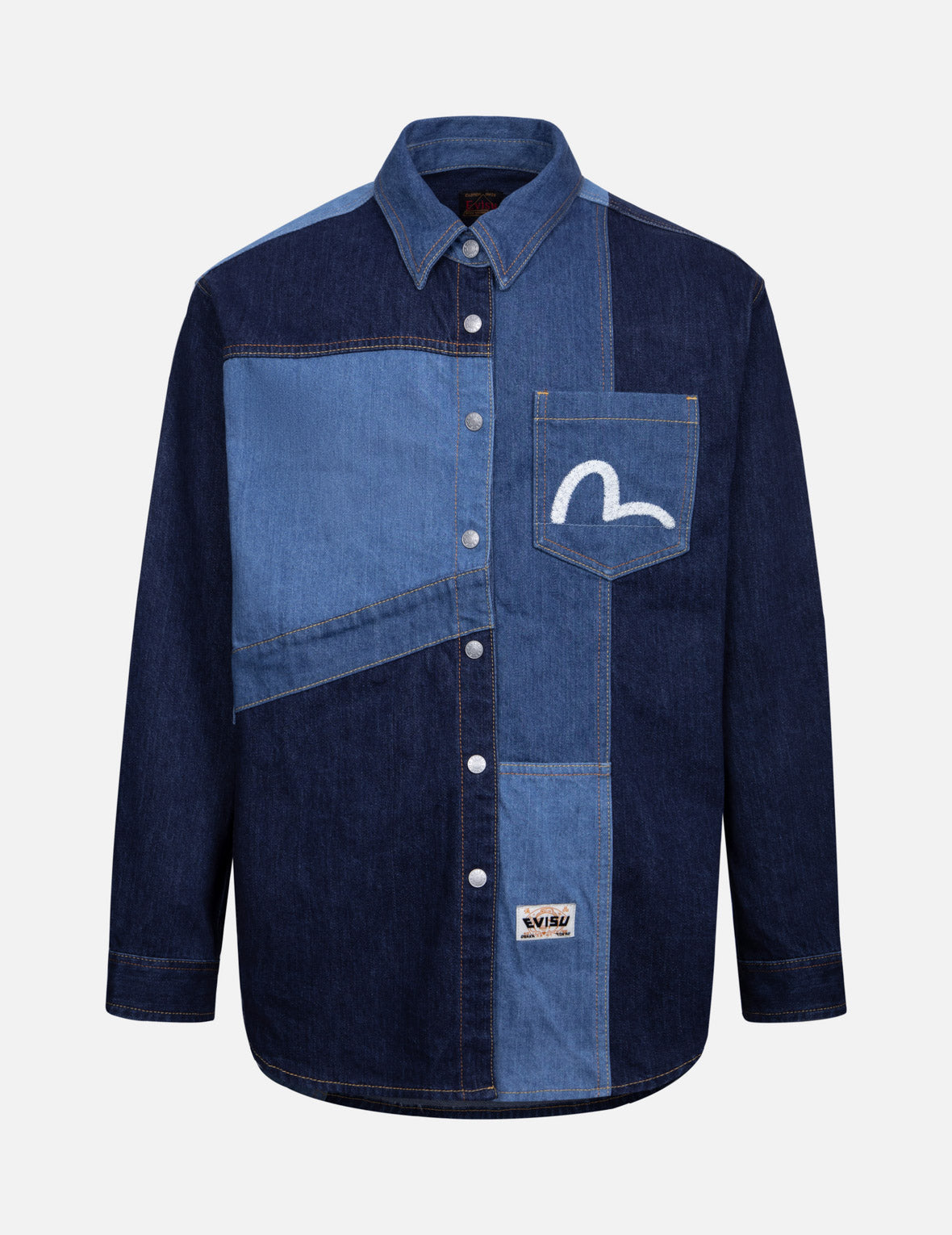 カモメの刺繍とパッチワークのリラックスフィットデニムシャツ – EVISU
