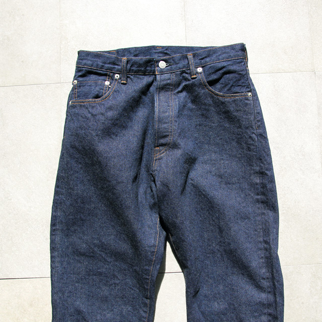 Ordinary fits – Loose Ankle Denim.