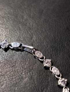 ANTIDOTE BUYERS CLUB 「 Engraved Cutstone Link Bracelet