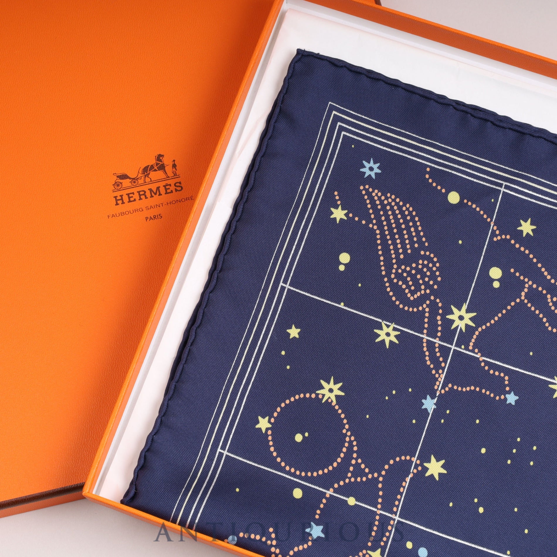 エルメス スカーフ カレ45 星座 ネイビー 箱 | 東京銀座のヴィンテージ