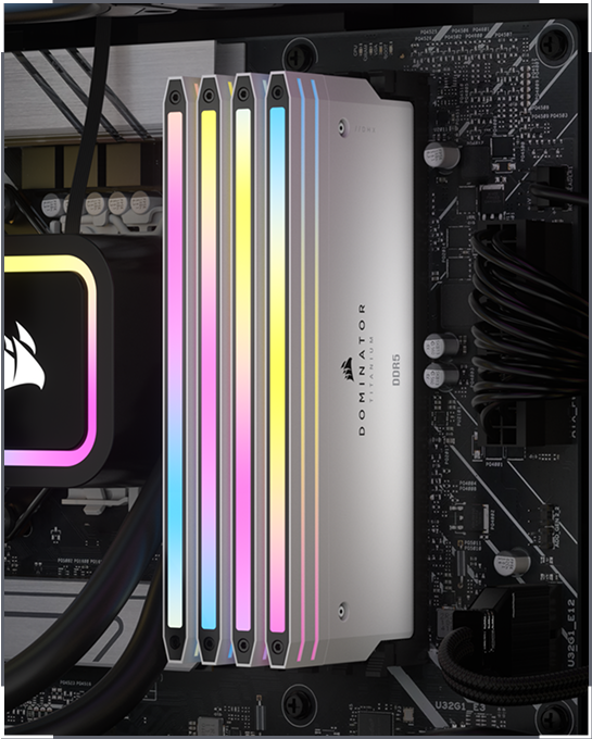 DOMINATOR TITANIUM メモリ | CORSAIR