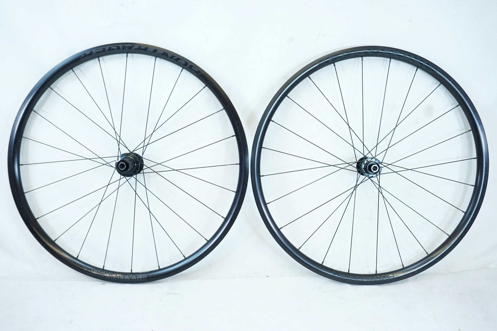 BONTRAGER 「ボントレガー」 AFFINITY TLR DISC シマノ11S ホイール