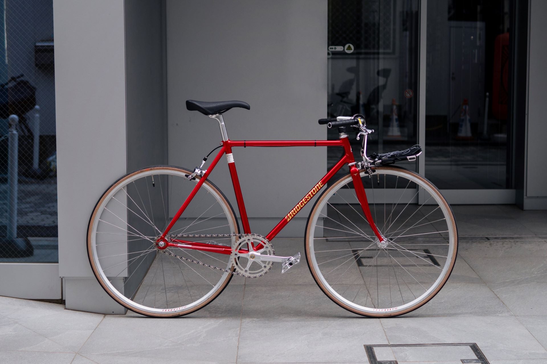 NJSフレームをコミューター仕様にリビルド。 | ブローチャーズ