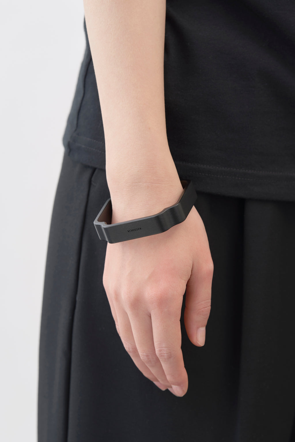 Mokko｜Bangle H14 ブラック｜木瓜（もっこう）｜バングル｜北海道旭川