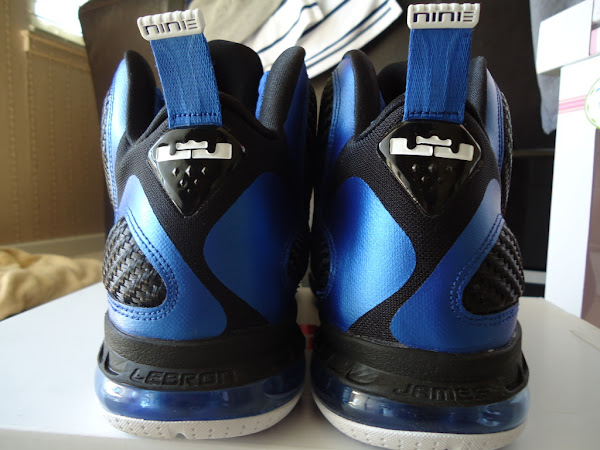 Nike LeBron 9 “Kentucky Wildcats” Drops this Saturday | NIKE