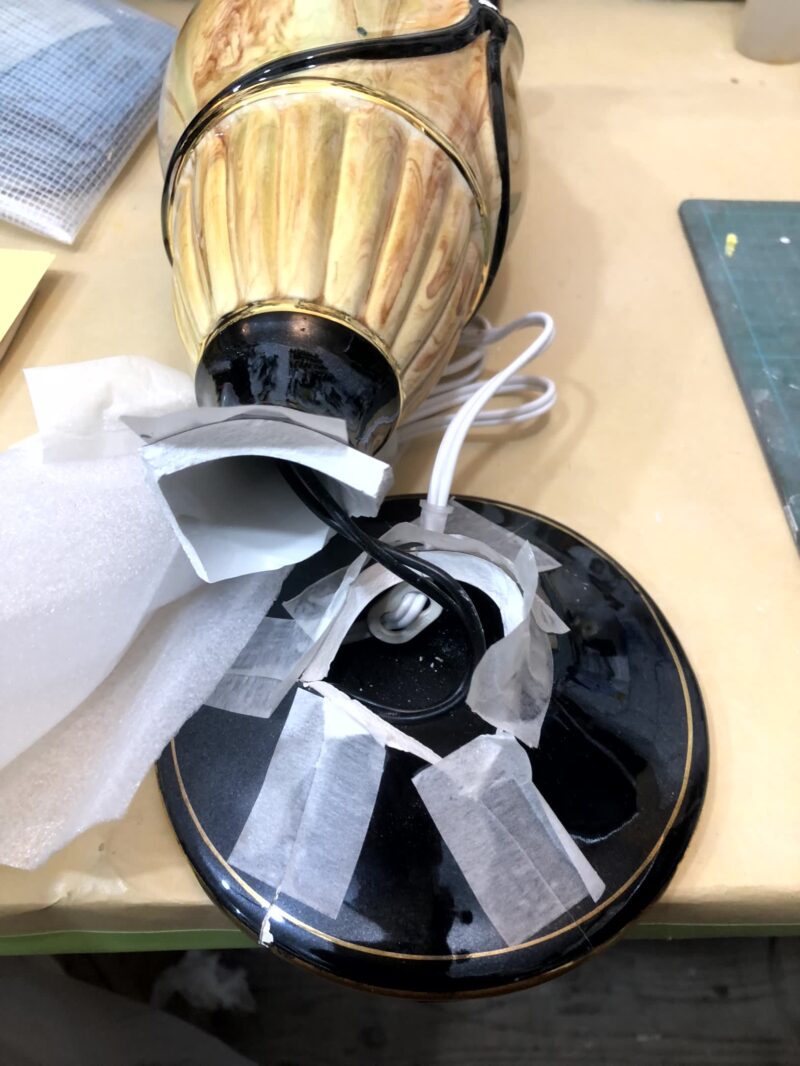 ライトスタンドの修理 合成樹脂でお直し - 陶器修理・金継ぎならレストーレ