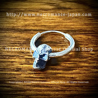 ネクロマンス NECROMANCE 【スカルピアス ＜タイニースカル＞ Skull