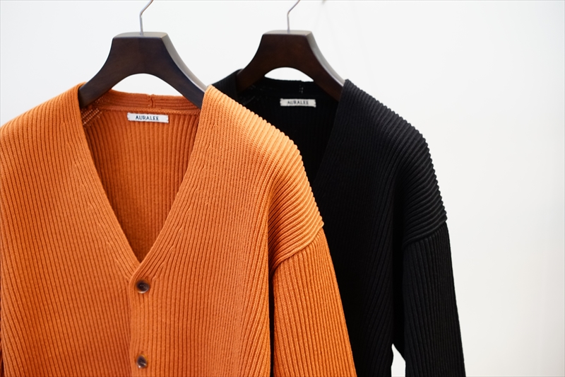 AURALEE(オーラリー)21AW Collectionの新作、SUPER FINE WOOL RIB KNIT