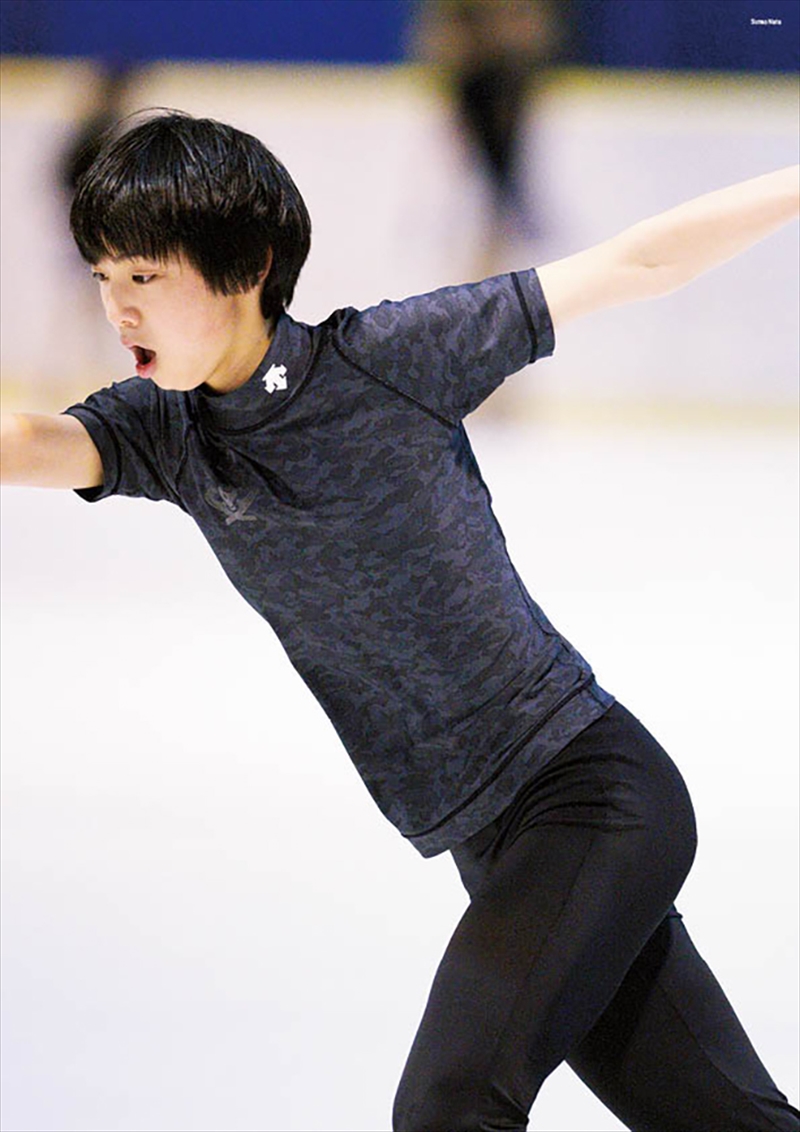 羽生結弦写真集 The Real 美しき練習着の勇姿 | 山と溪谷社