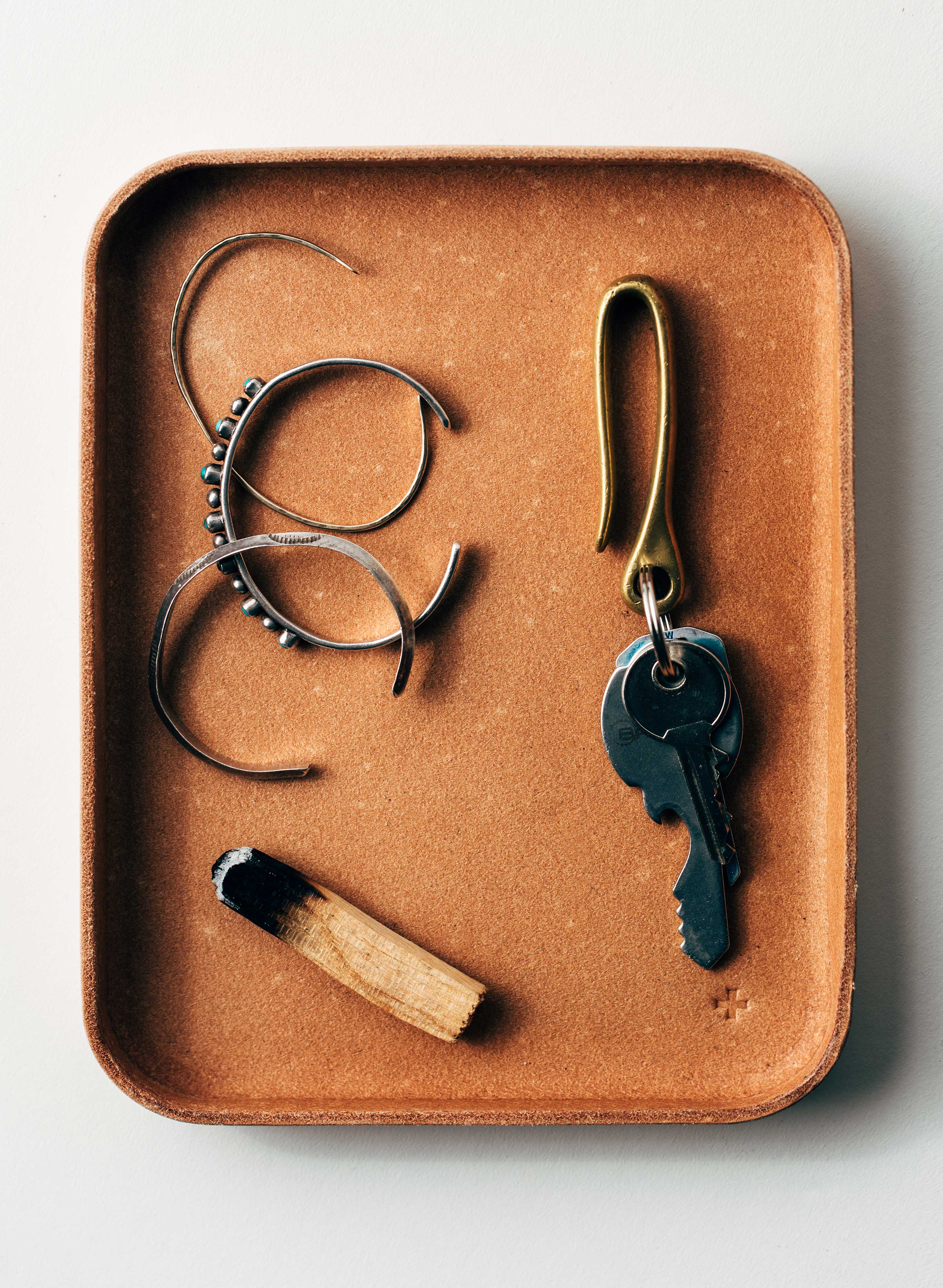 emil erwin natural leather tray – imogene + willie