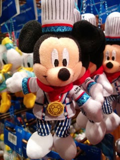 ミッキー再販！シェフミッキーぬいぐるみストラップ 東京ディズニー