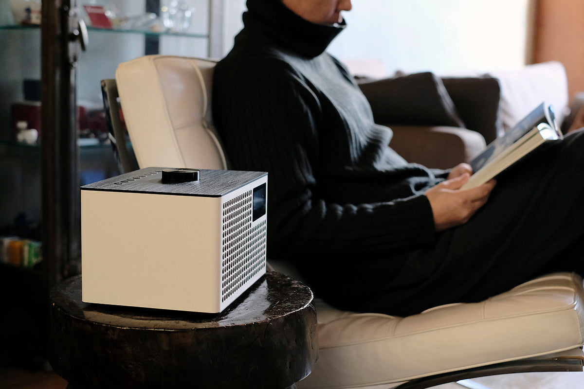 新製品レビュー】GENEVA『Acustica Lounge Radio』ペットのように愛で