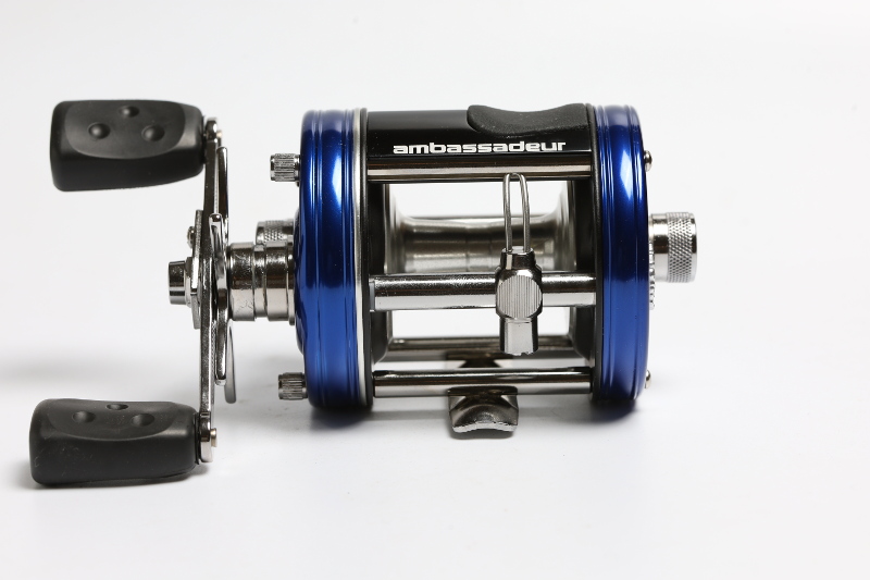 アブガルシア アンバサダー 6500 CS プロロケットプラス ブルー 2023