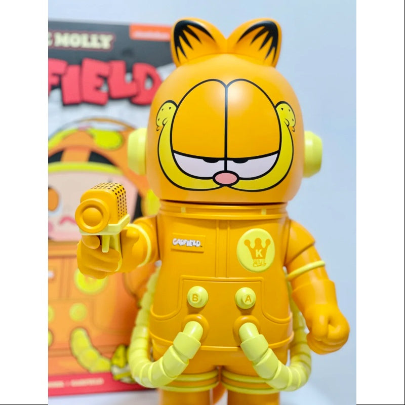MEGA SPACE MOLLY 400% Garfield Model A 2024 LIMITED – TOYSEZ