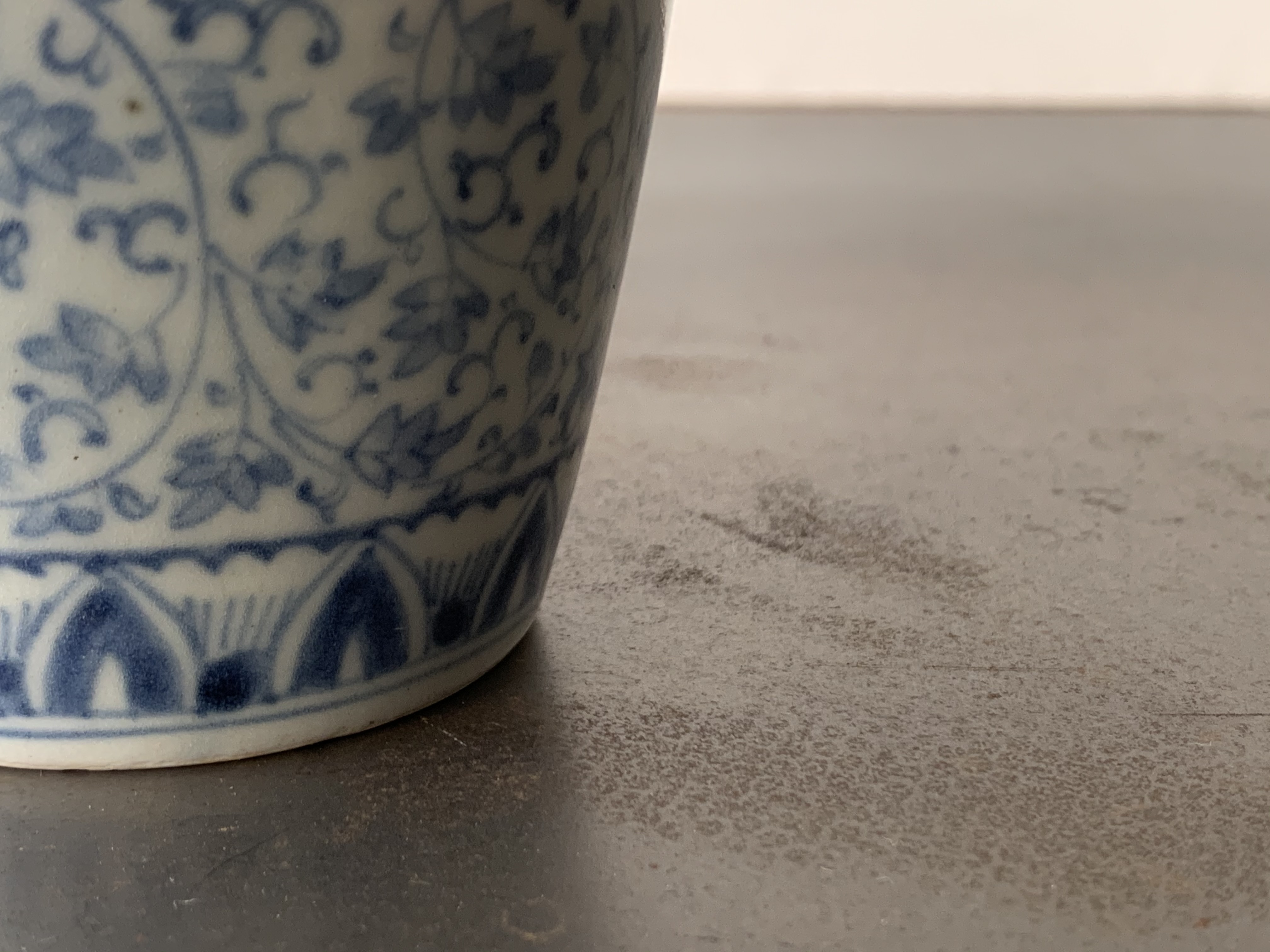 古伊万里花唐草文蕎麦猪口｜古美術 桃凛