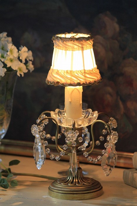 フランスアンティーク プードワー（婦人の寝室）クリスタルドロップの