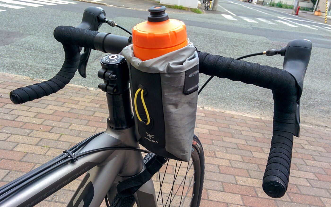 ロードバイクでキャンプ、を気軽に叶えてくれるApiduraアピデュラの