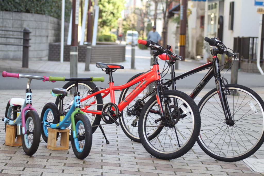 2019 GIANT「ESCAPE JR 24」「XTC JR 20 LITE」「PRE PUSH BIKE