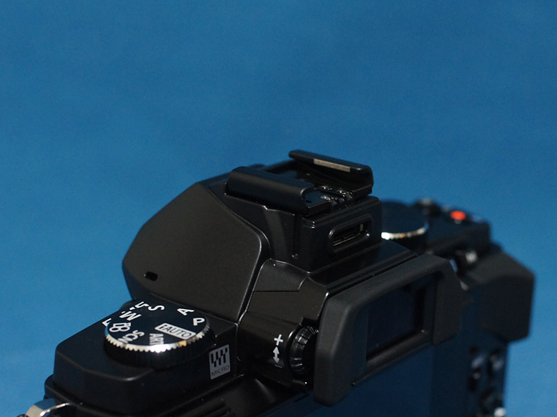 オリンパス OLYMPUS OM-D E-M5の徹底レビュー ミラーレスカメラ /monox