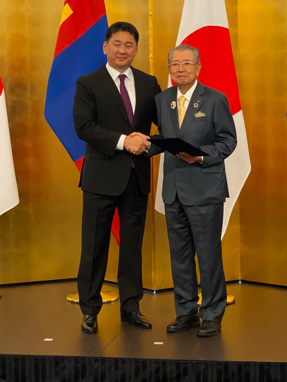 モンゴル国北極星勲章』受章のお知らせ | ニュースリリース | 島精機