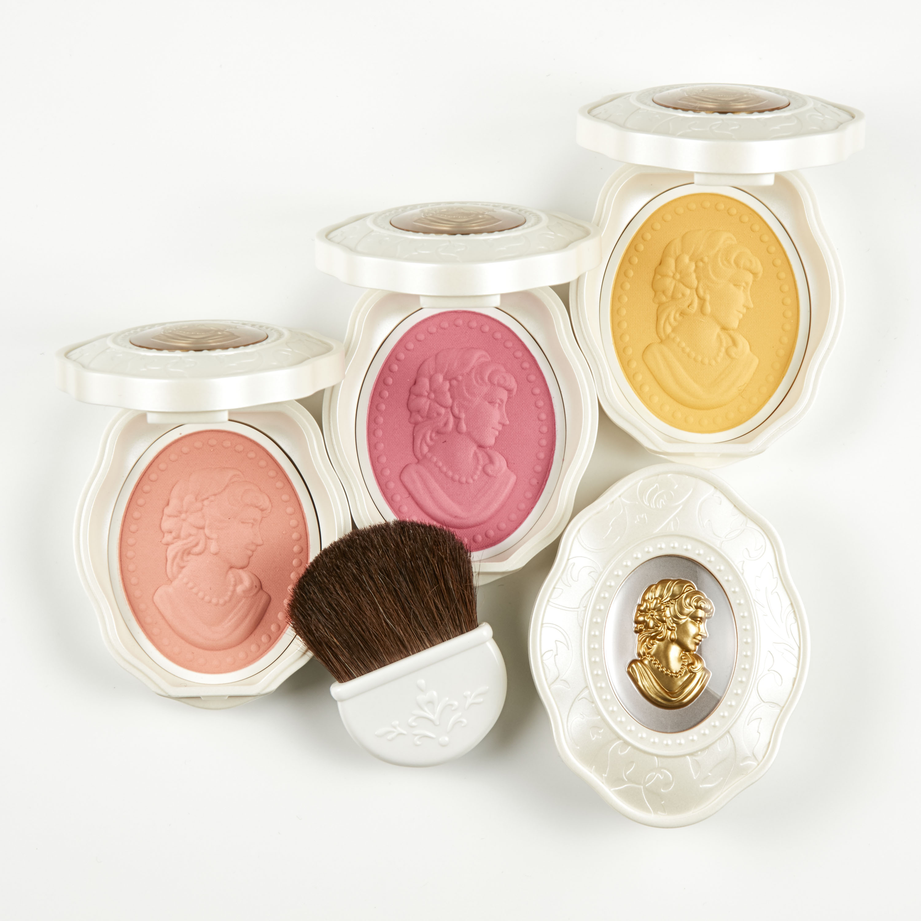 レ・メルヴェイユーズ ラデュレ「プレスト チークカラー N」 - COSME