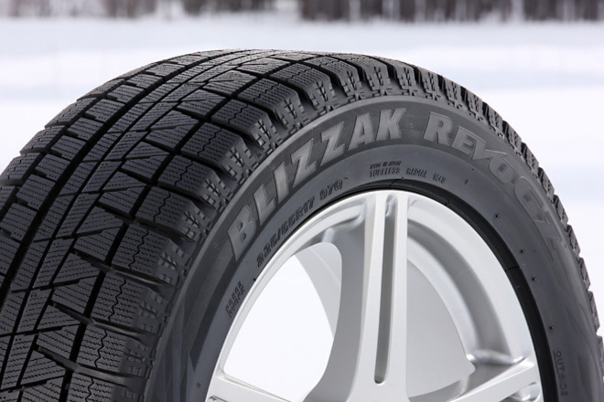 ブリヂストンの最新スタッドレス「BLIZZAK REVO GZ」を試す 【ニュース