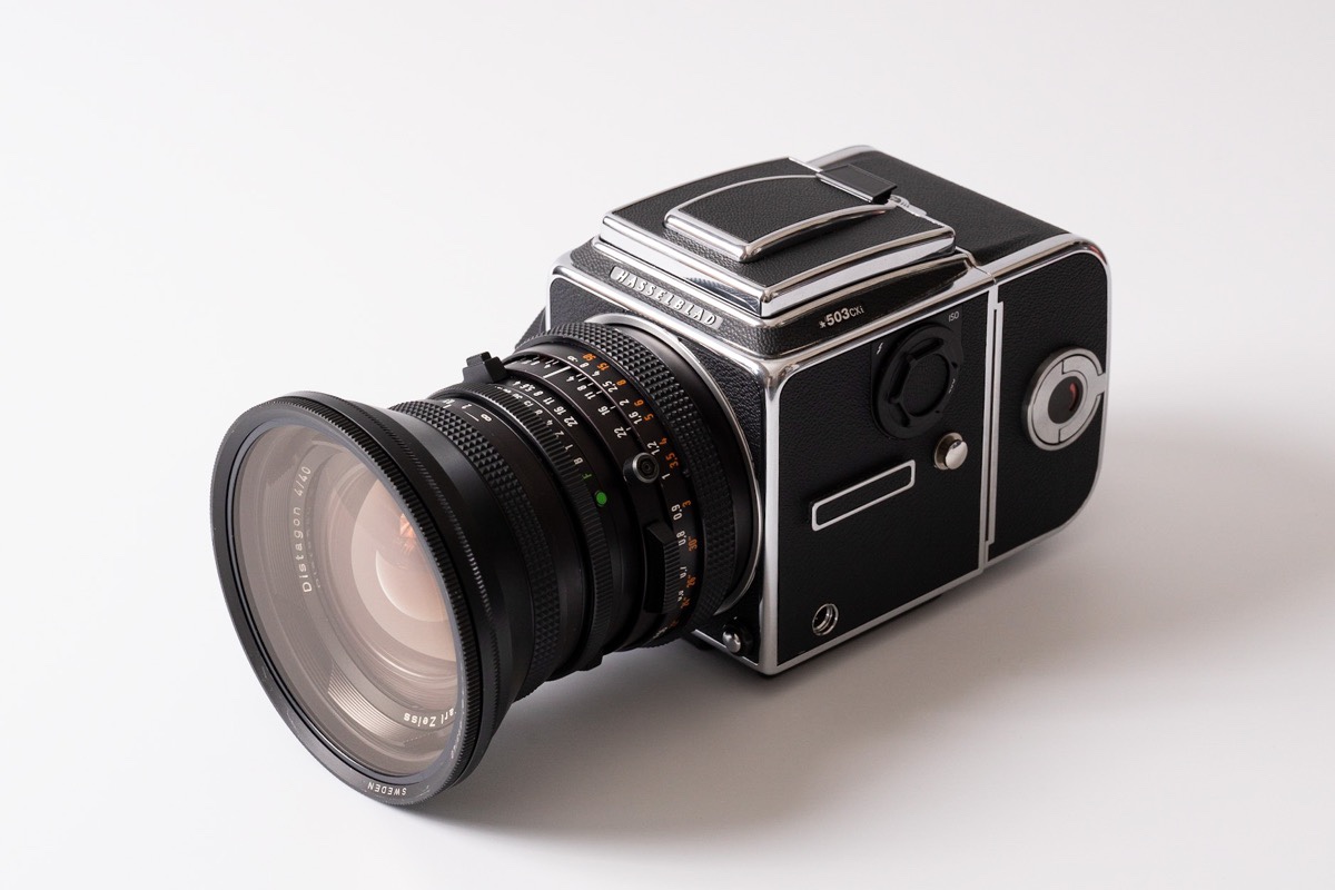 ハッセルVシステム用レンズ「Distagon CF 40mm F4 FLE」を購入しました。