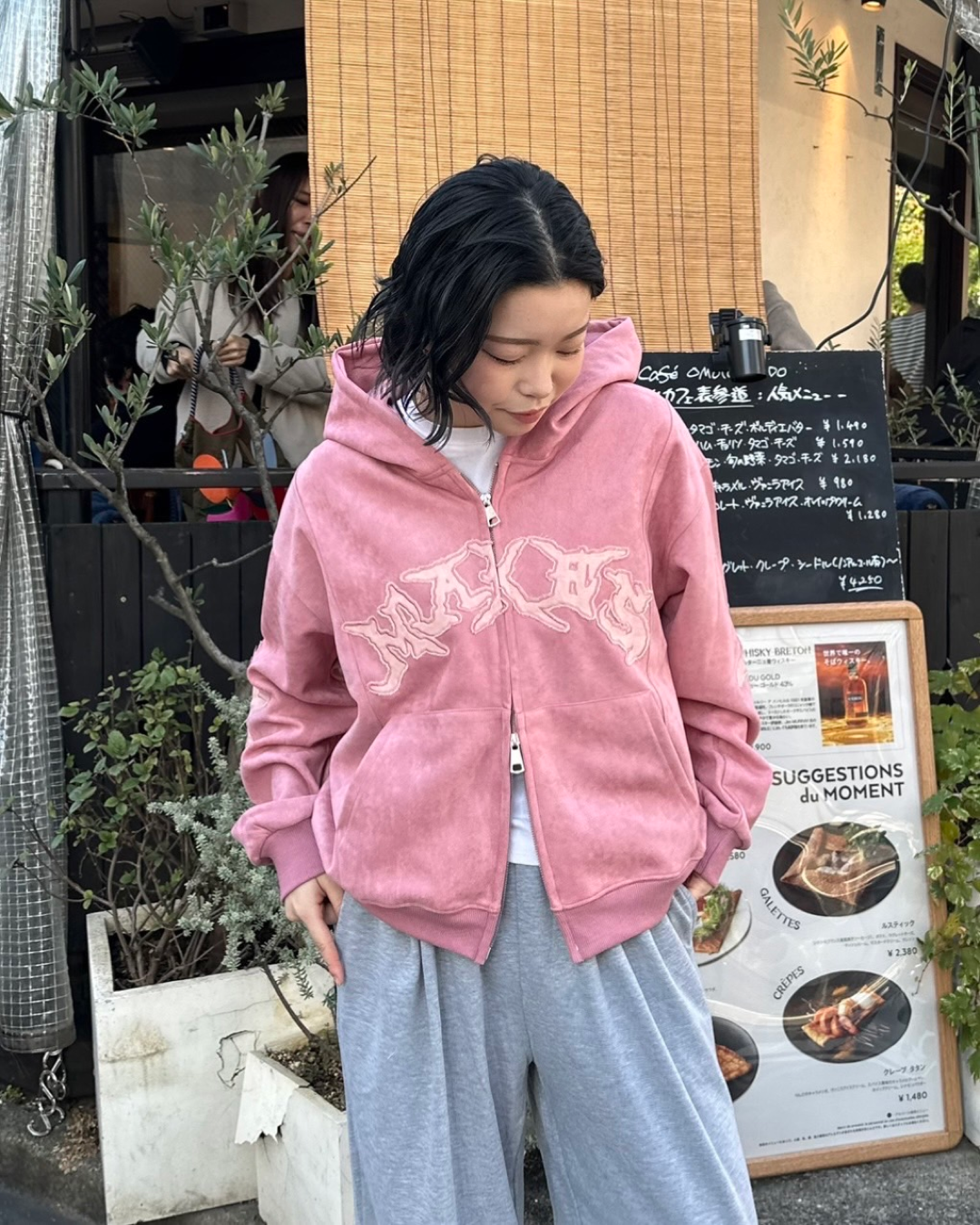 ロゴパッチショートパーカー Y1022 – YOLO（ヨロ）｜ファッション通販