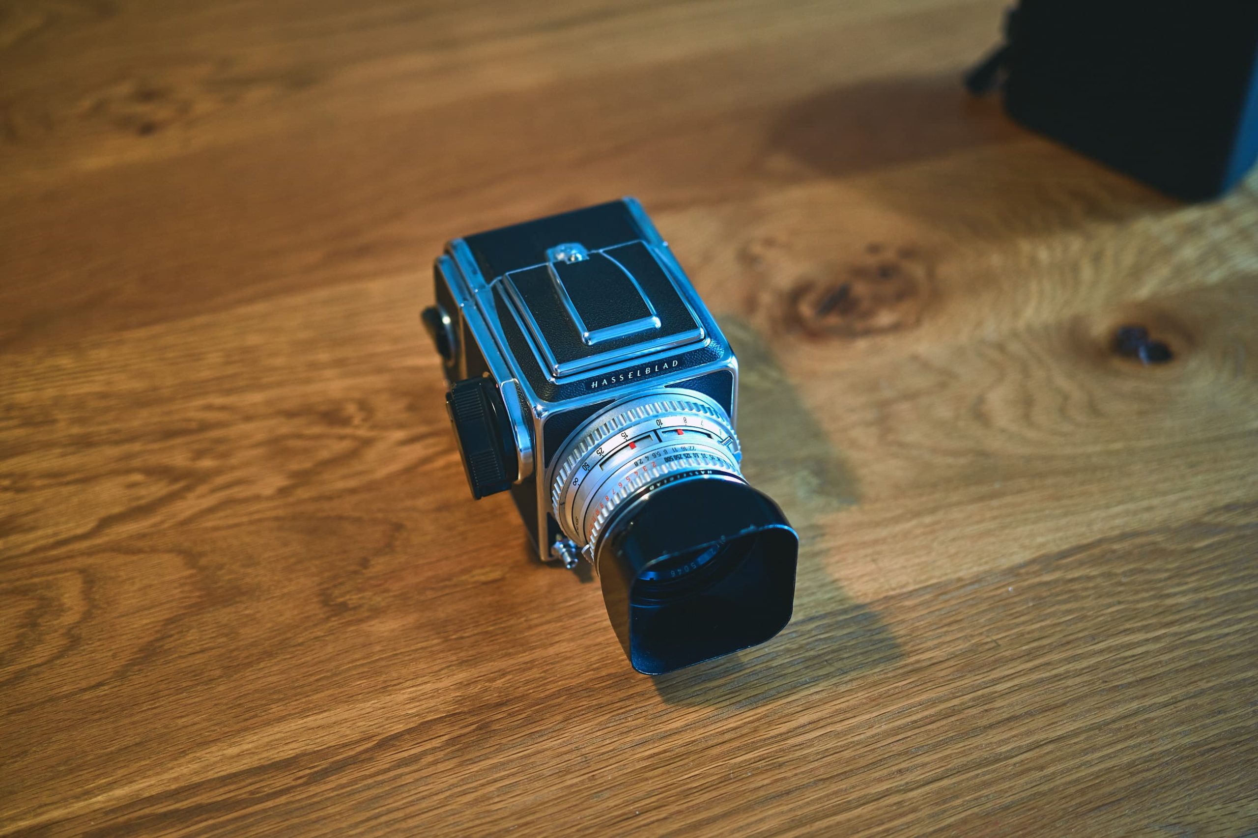 HASSELBLAD 500C/M + Planar C 80mm F2.8 + A12 | 写真は自分らしく