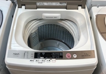 2017年製 アクア 全自動洗濯機 AQW-GV700E(W) | 中古家電と中古家具
