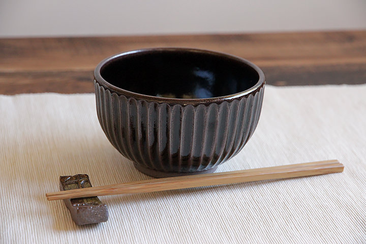 雅峰窯】深鉢/しのぎ/丹波黒/（径 12.5cm） | 【丹波のイロドリ】丹波