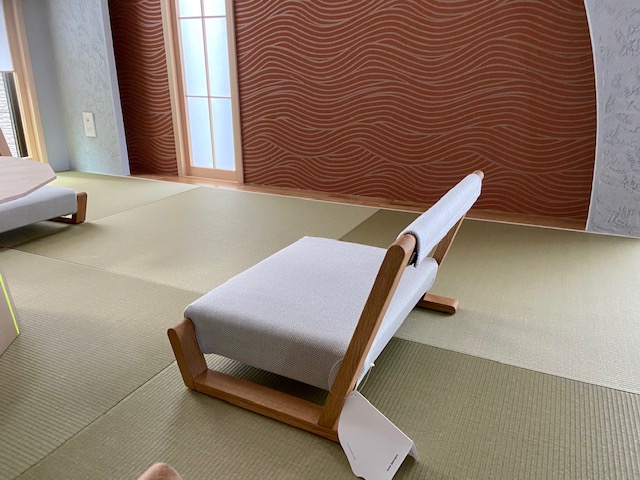 京都 家具屋 中京区へ園田椅子製作所さんのZAGAKU04座椅子を納品しま