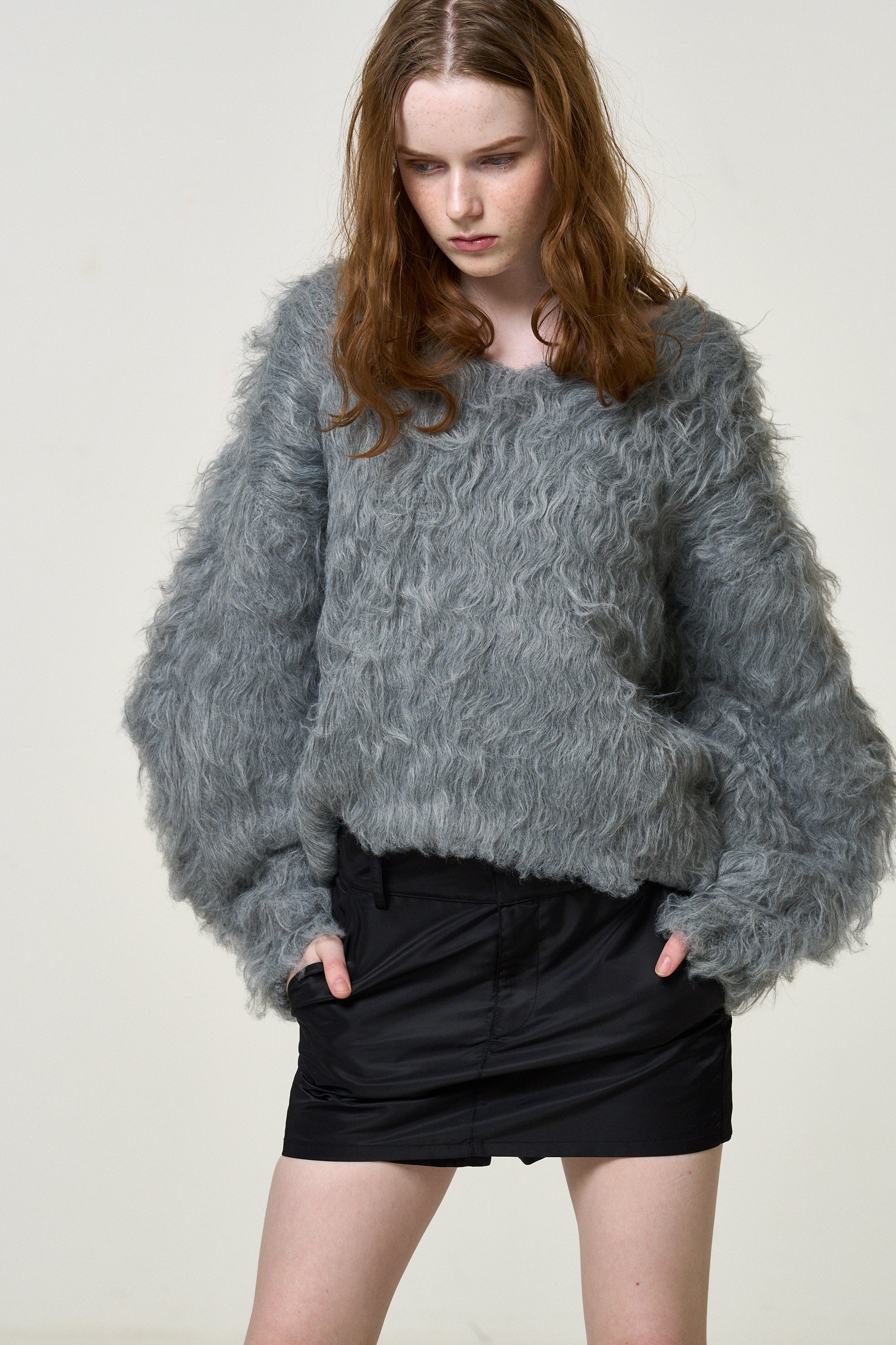 Pigalle shaggy Vneck knit – THE TOÉ