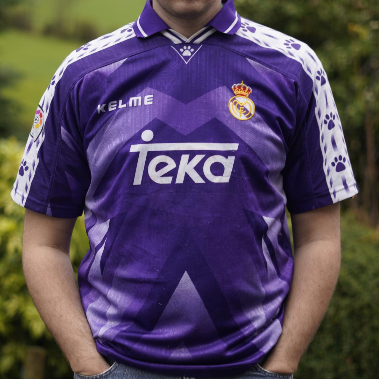 1996/97 Real Madrid Away Shirt by Kelme - Roberto Carlos #3. Size