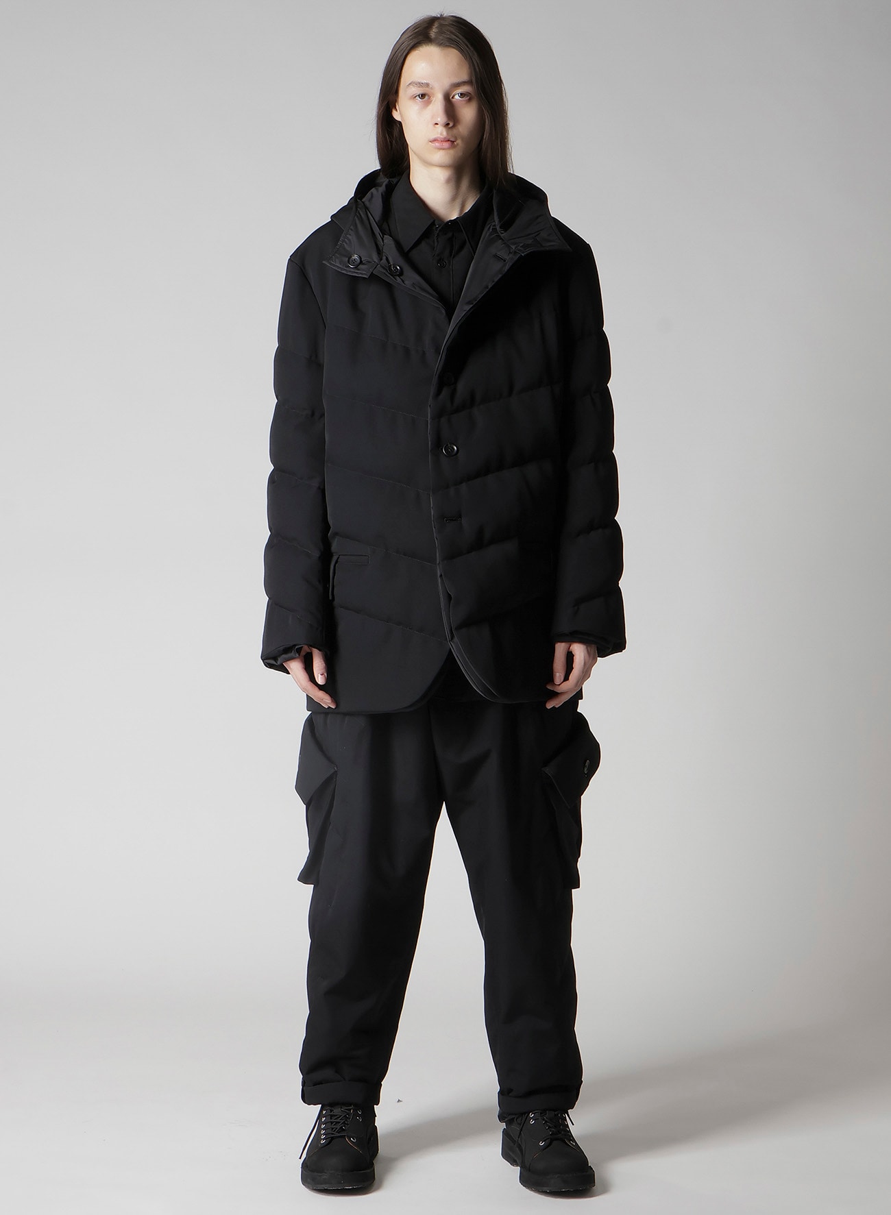 WOOL GABARDINE DIAGONAL PADDED HOODED JACKET(S Black): Soldes｜THE