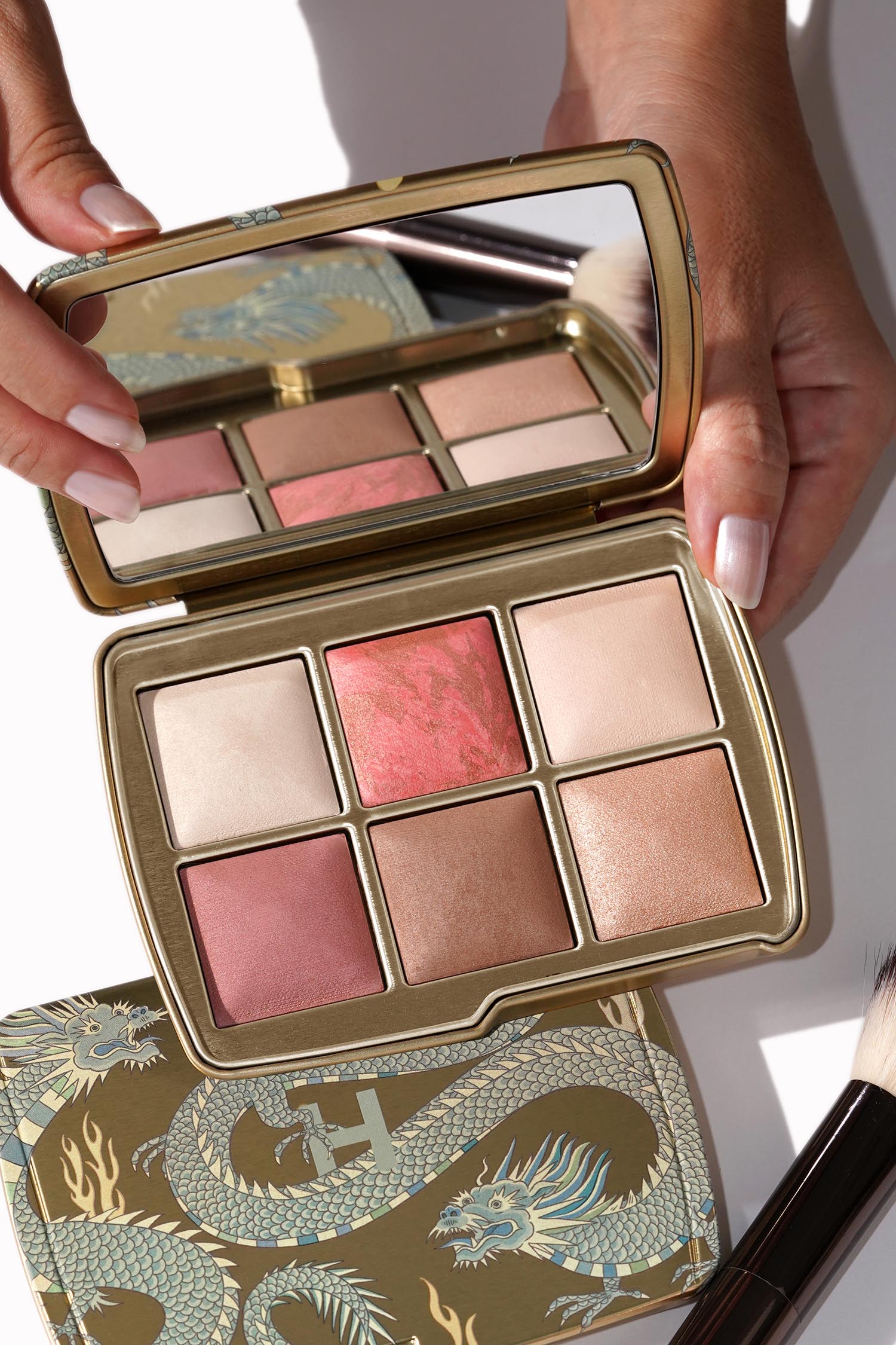 Hourglass Ambient Lighting Edit Unlocked Palettes 2024 - The