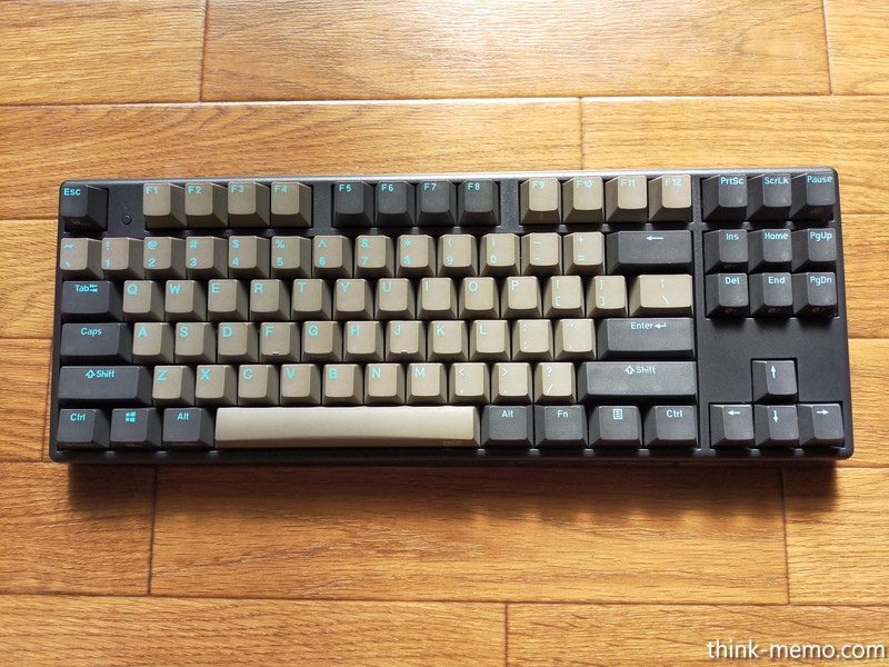 静電容量無接点方式で無線なキーボード「NiZ plum」黒色版！ - にゃん