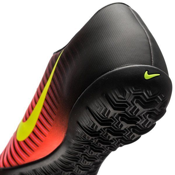 Nike MercurialX Victory VI TF Total Crimson/Volt/Black