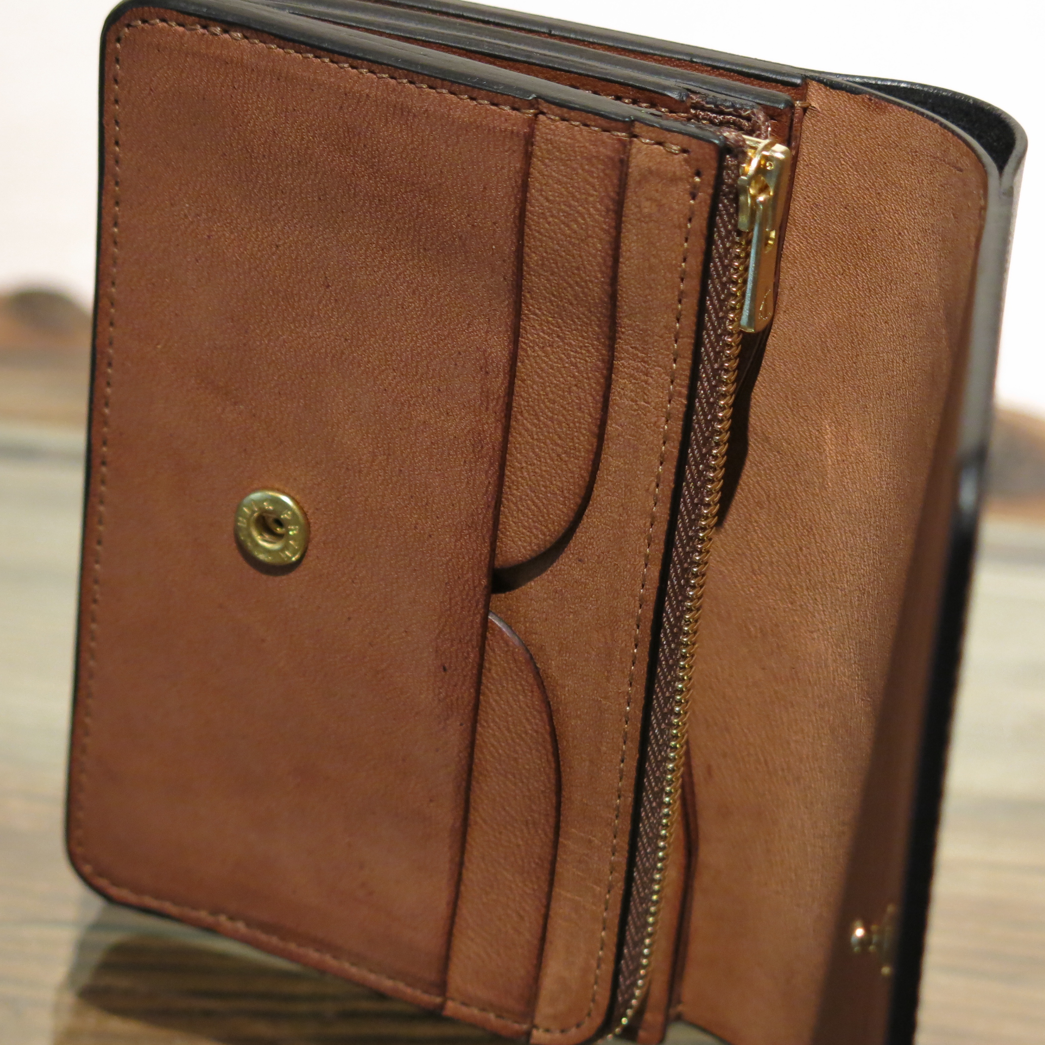 forme / short wallet / Crispell calf & baby calf | TIBETAN MARKET