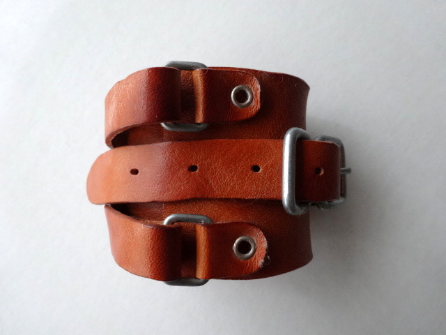 PEEL&LIFT leather wrist strap レザーリストバンド・camel - tity