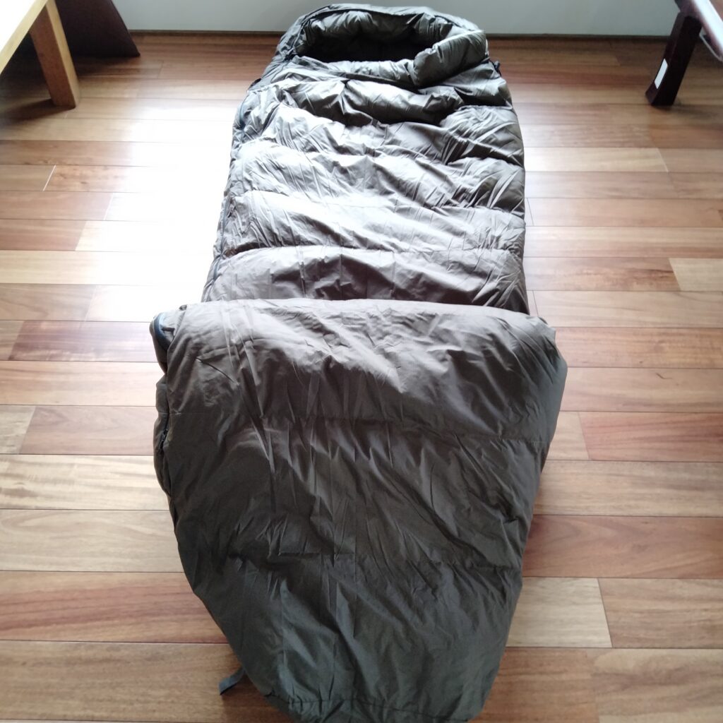 ワークマンのダウンシュラフ高い？【 エクストリームダウンシュラフ