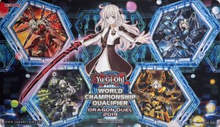 コズミックブレイザードラゴン(WCQ2017)」プレイマット 【サプライ