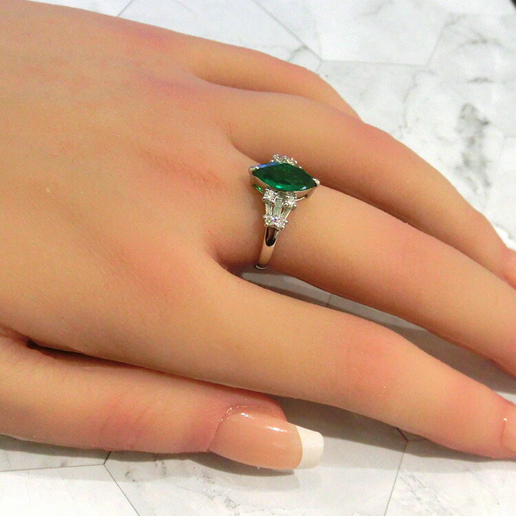 楽天市場】【半額】 エメラルド リング プラチナ PT900 (5月誕生石