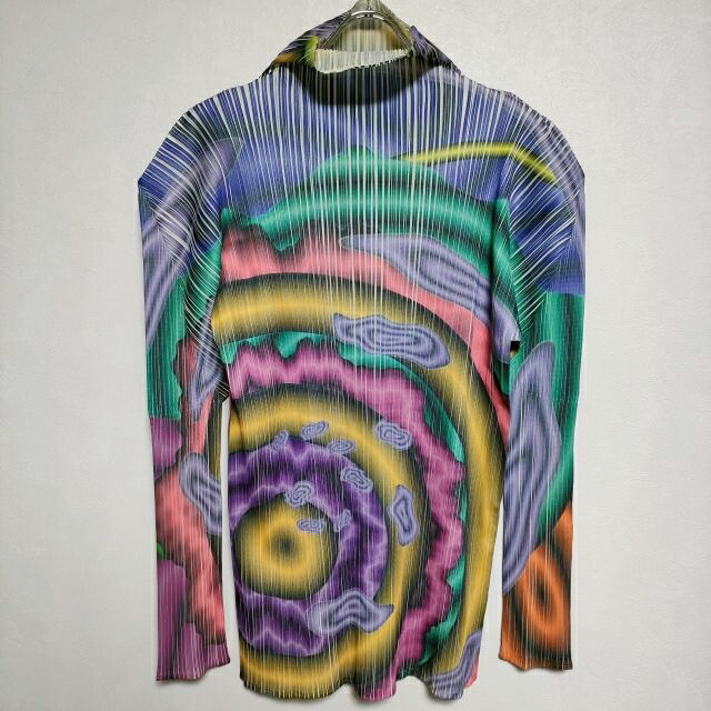 楽天市場】ボトルネック（ブランドイッセイミヤケ）（トップス