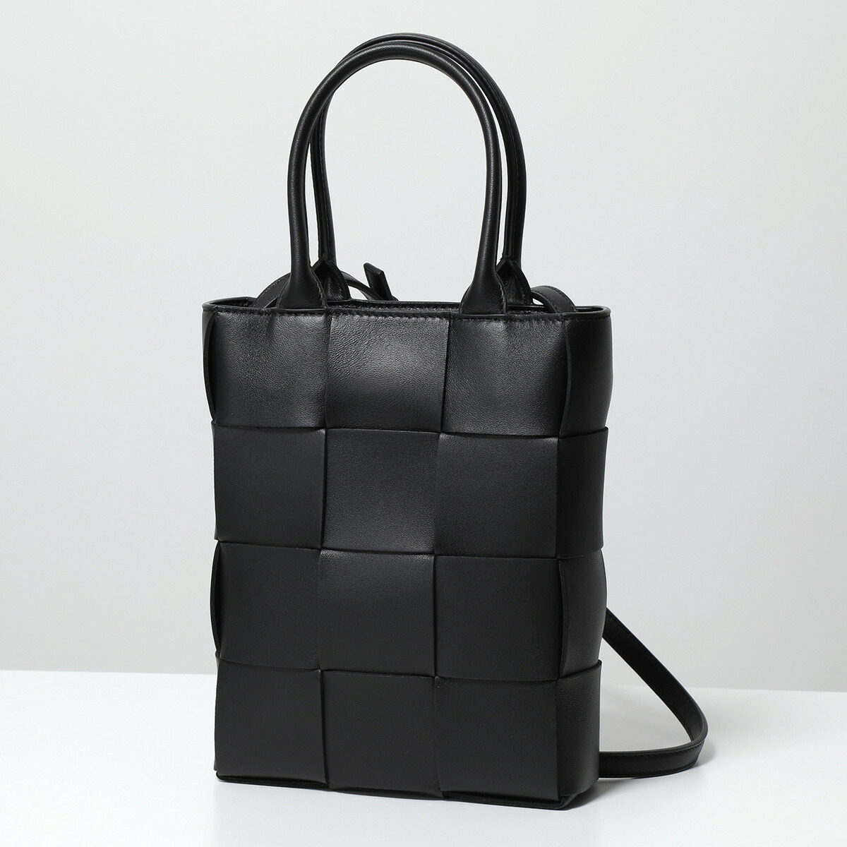 楽天市場】BOTTEGA VENETA ボッテガヴェネタ ハンドバッグ CASSETTE