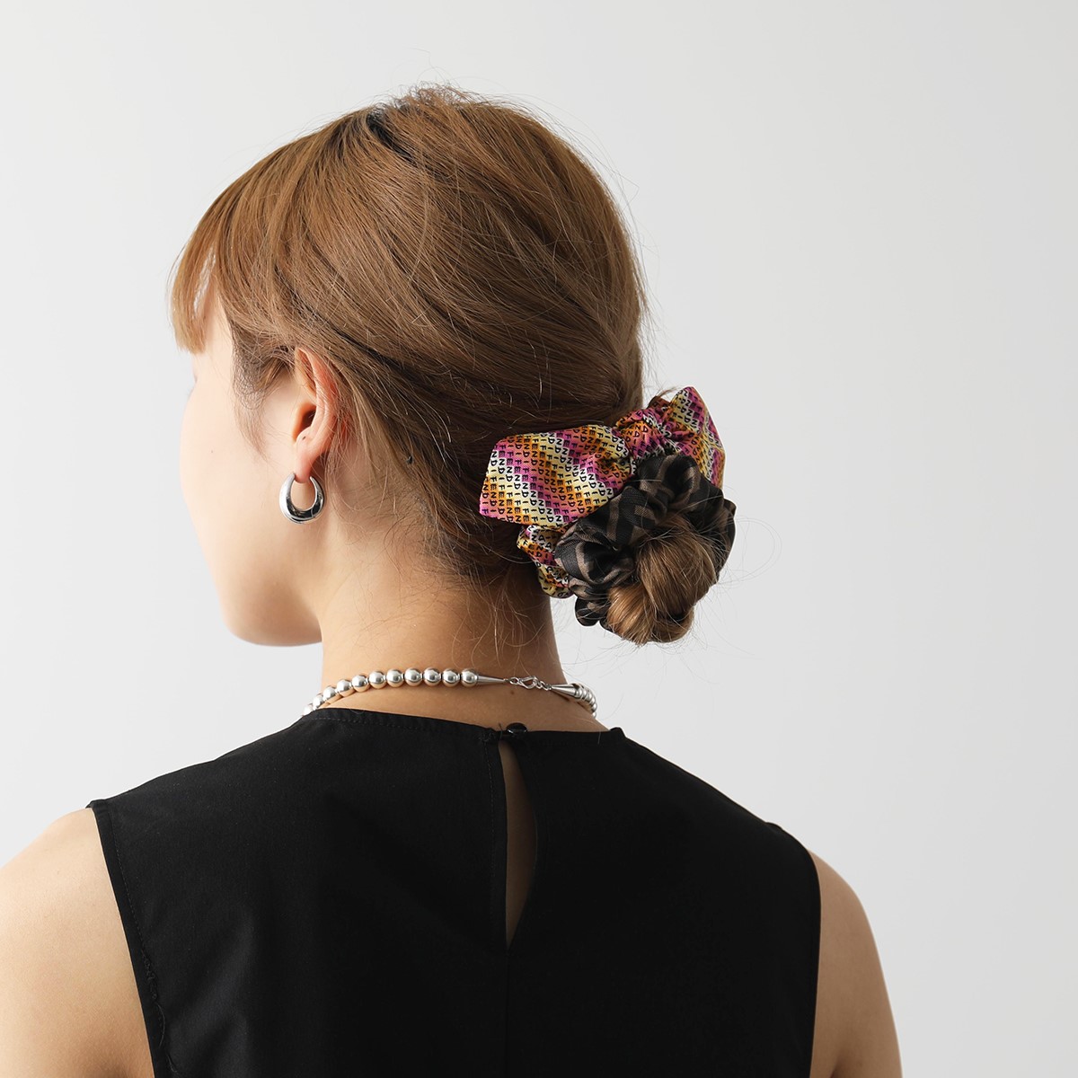 楽天市場】FENDI フェンディ シュシュ FXT268 AJWD レディース 【2点